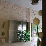 Et 